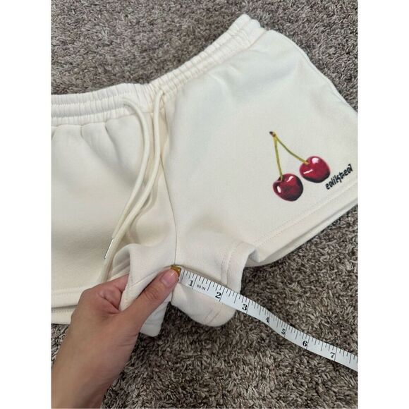 NWOT Edikted Mon Cheri Sweat Shorts Beige Fleece Pull on Drawstring Womens XS - Picture 10 of 11
